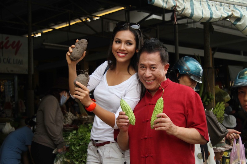 Á hậu Hoàng My đồng hành cùng Yan Can Cook trong Taste of Vietnam 2012 - Ảnh nhân vật cung cấp
