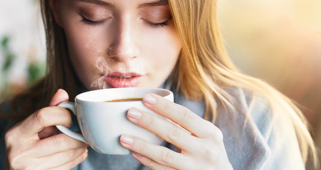 Lâu nay người ta vẫn thắc mắc về sự khác biệt vị giác của mỗi người, chẳng hạn người này chuộng cà phê, nhưng người khác chuộng trà. Theo nghiên cứu các nhà khoa học trường y khoa Feinberg đại học Northwestern (Hoa Kỳ), đó là di truyền mà ra.